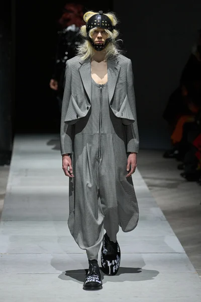 Look 6